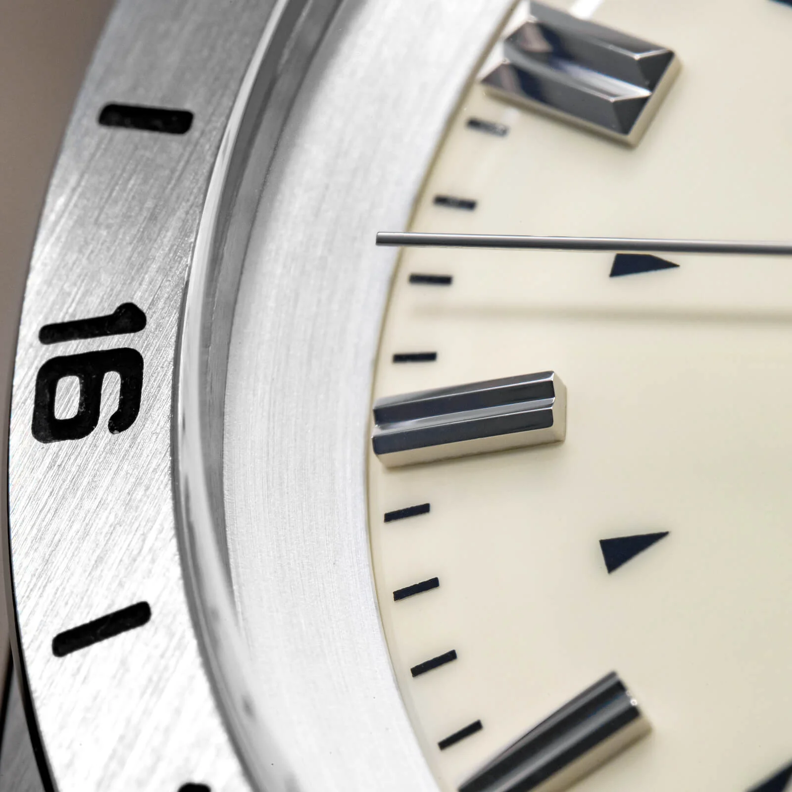 ★Speciale Capodanno★ADDIESDIVE Orologio al Quarzo 38mm GMT AD2063 - Image 19